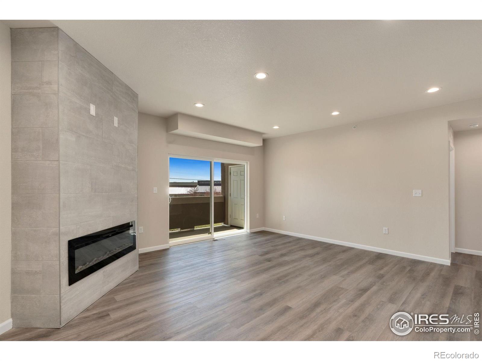MLS Image #3 for 875 e 78th avenue,denver, Colorado