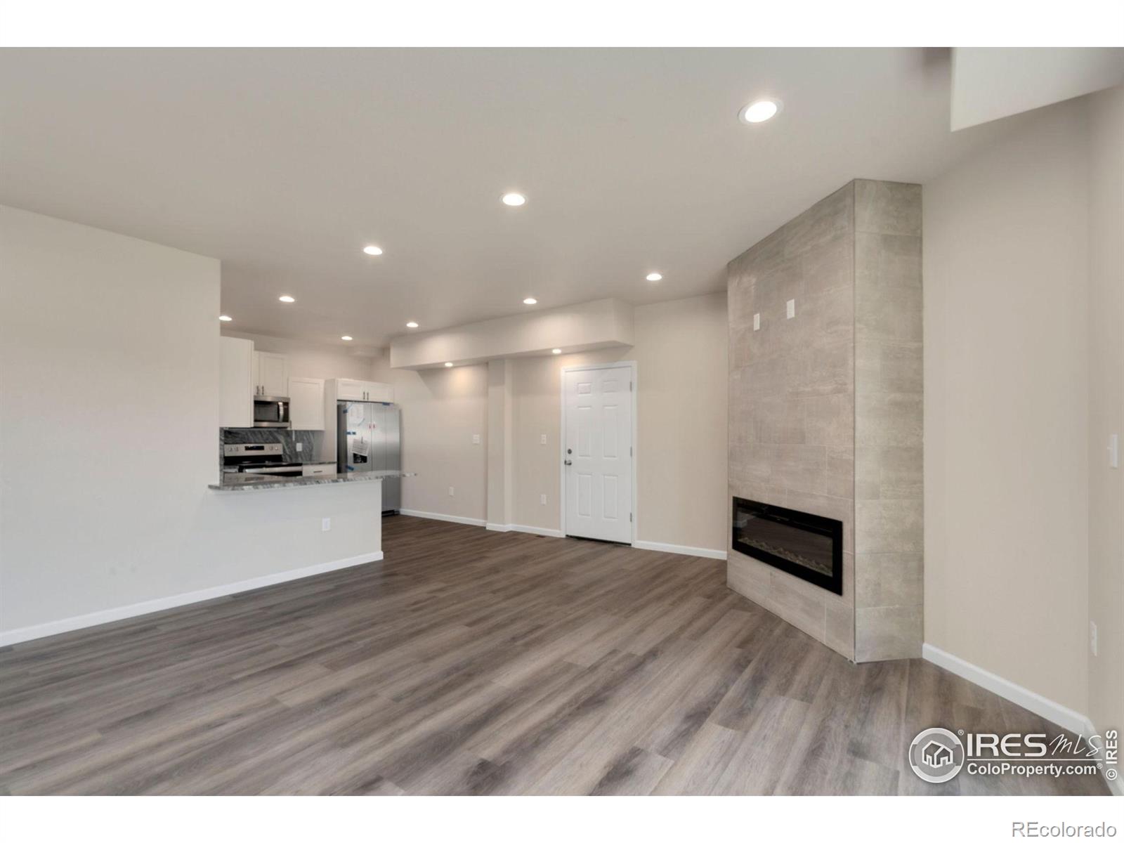 MLS Image #7 for 875 e 78th avenue,denver, Colorado