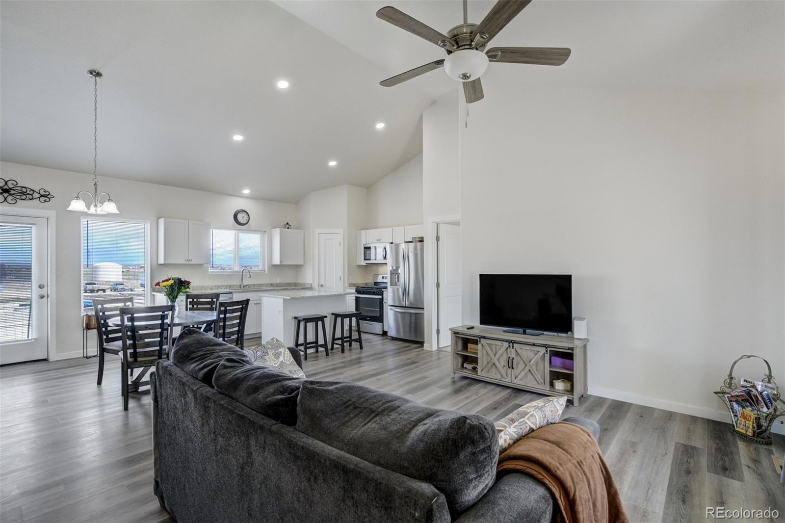 MLS Image #4 for 1592  hogan place,pueblo, Colorado