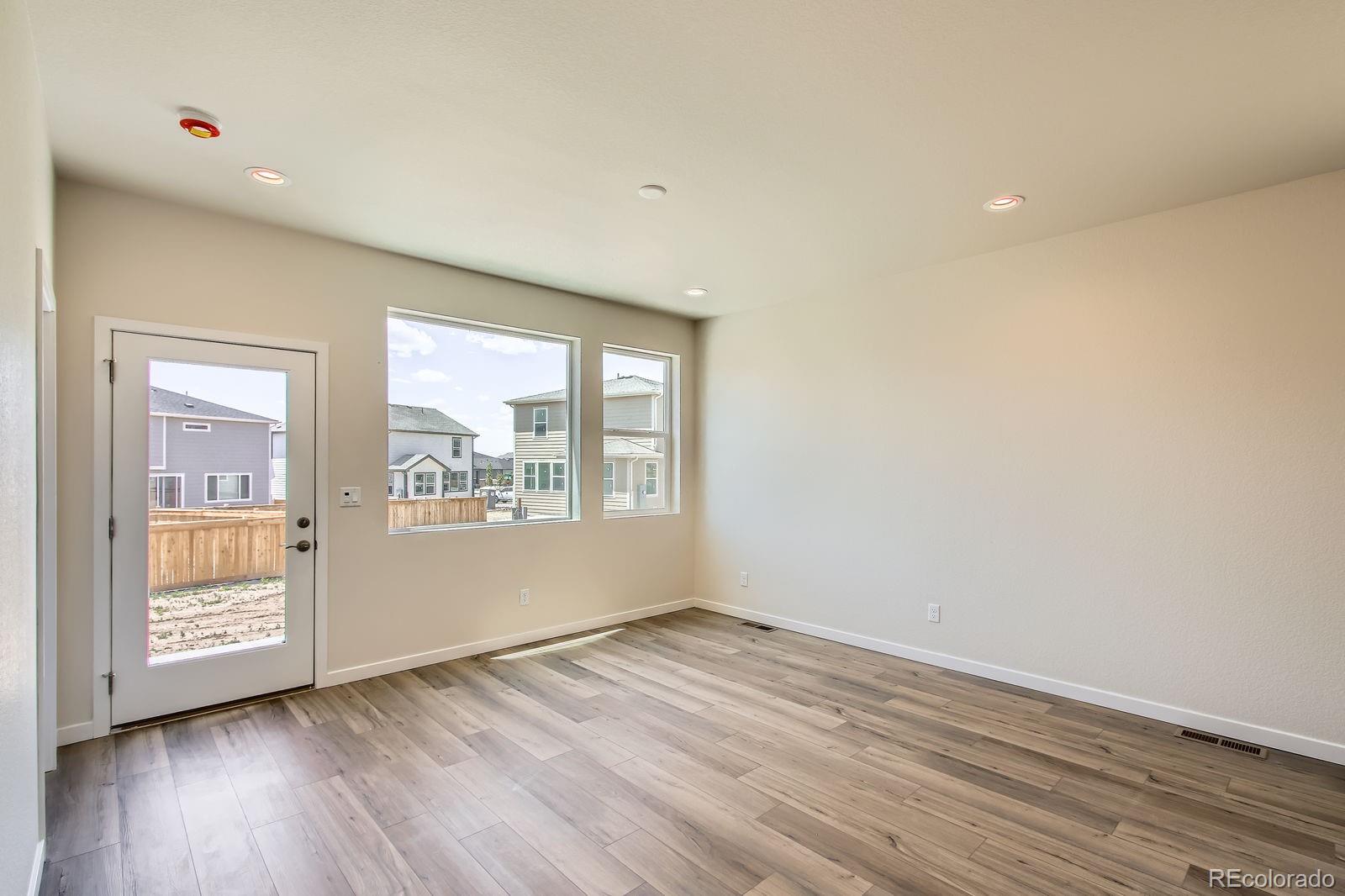 MLS Image #5 for 9085  rifle street,commerce city, Colorado