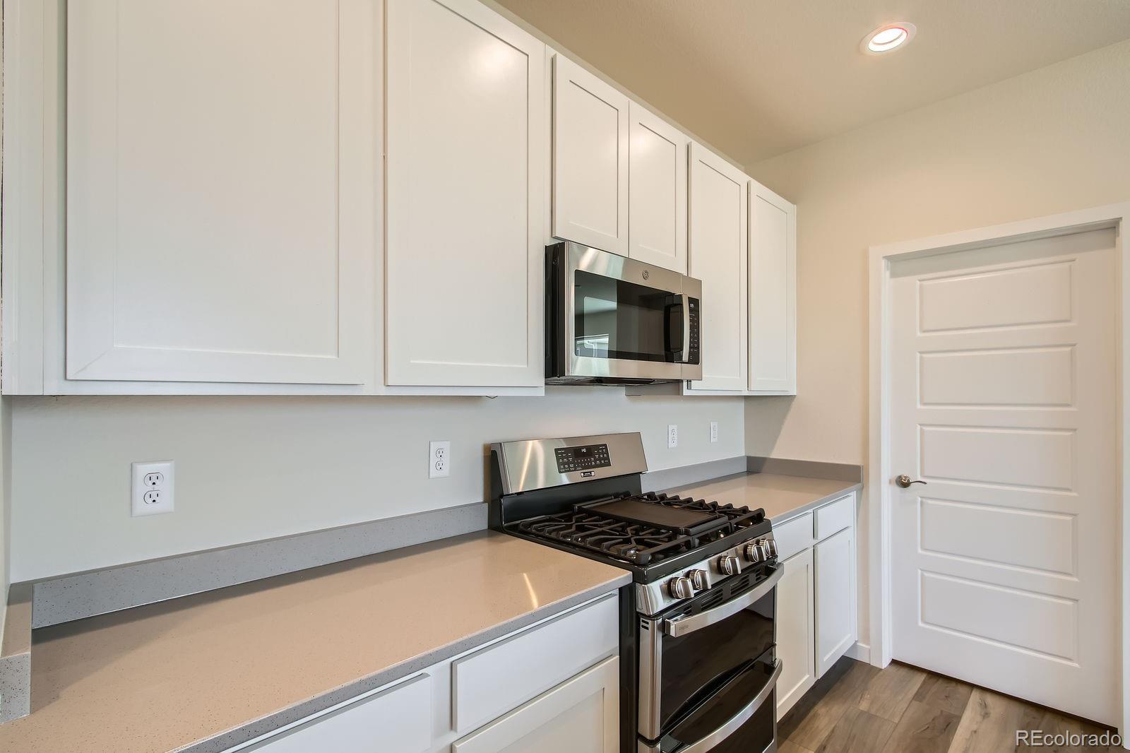 MLS Image #9 for 9085  rifle street,commerce city, Colorado