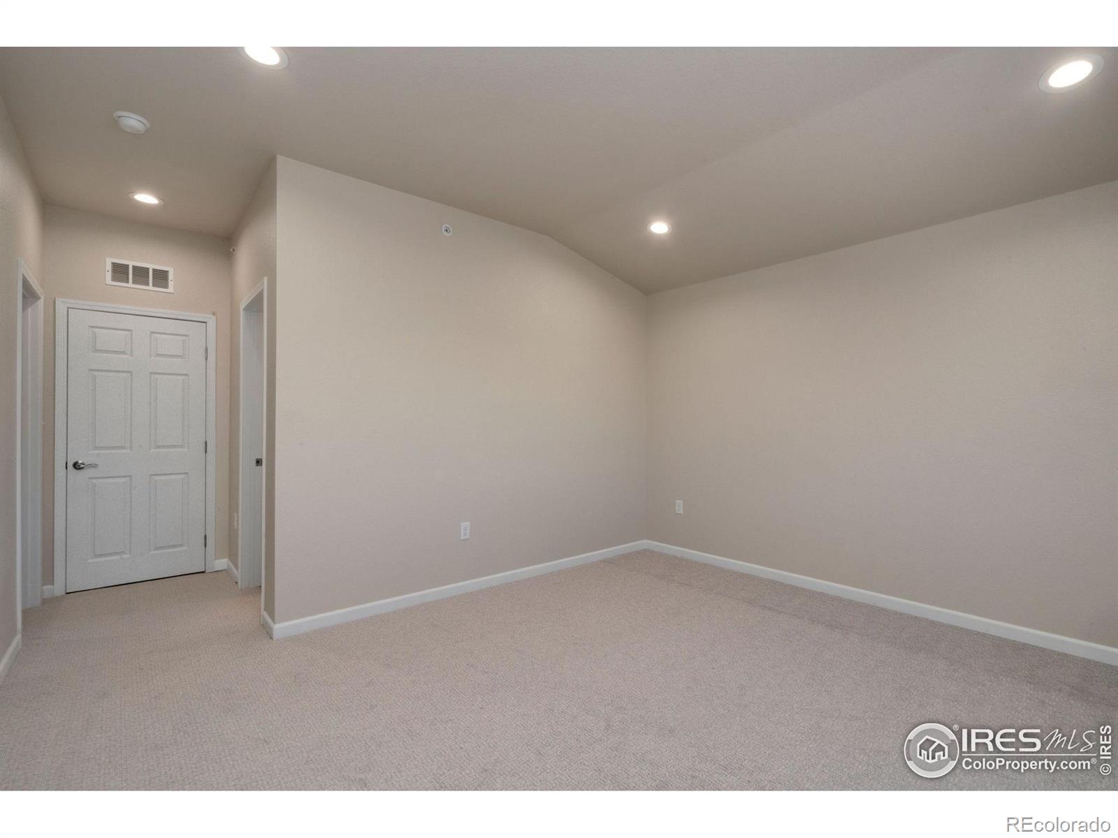 MLS Image #14 for 875 e 78th avenue,denver, Colorado