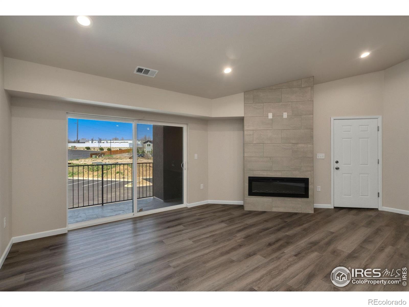 MLS Image #4 for 875 e 78th avenue,denver, Colorado