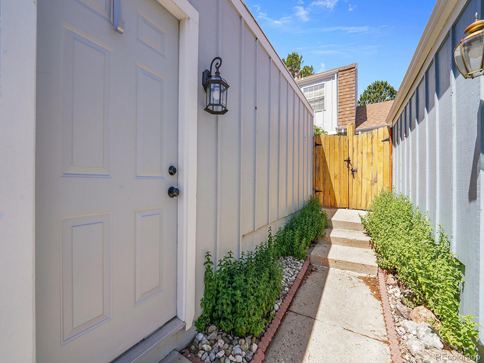 MLS Image #26 for 7391 s knolls way,centennial, Colorado