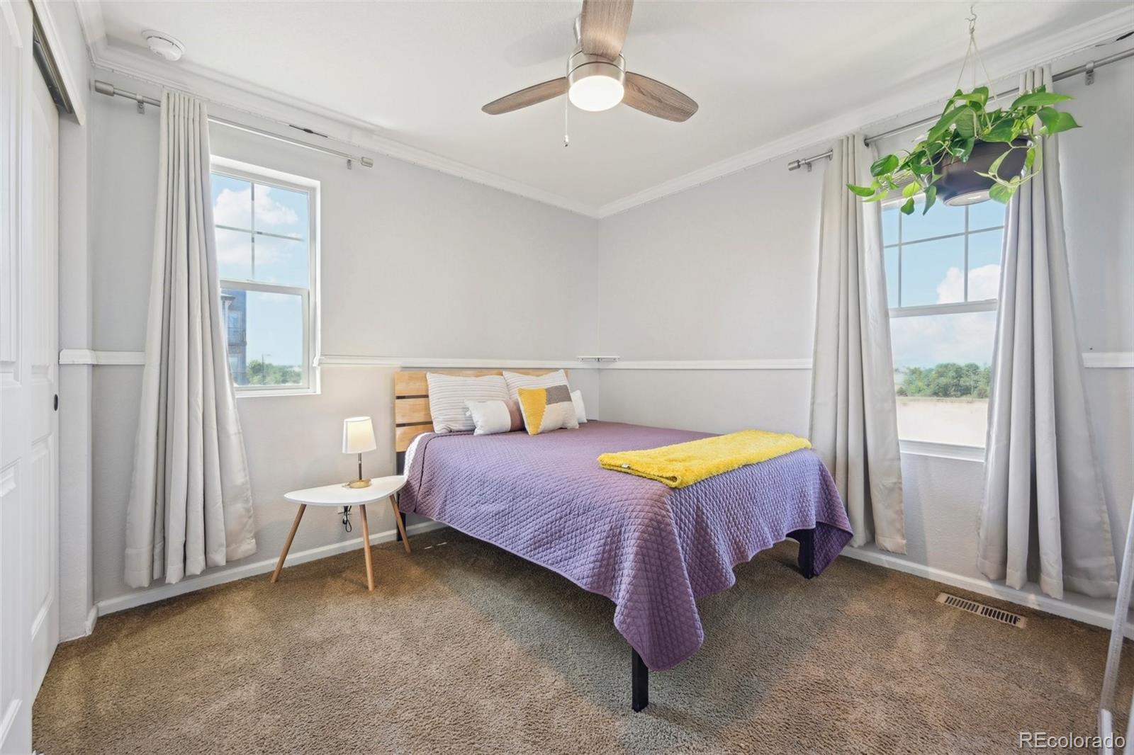 MLS Image #17 for 7902 e 49th place,denver, Colorado