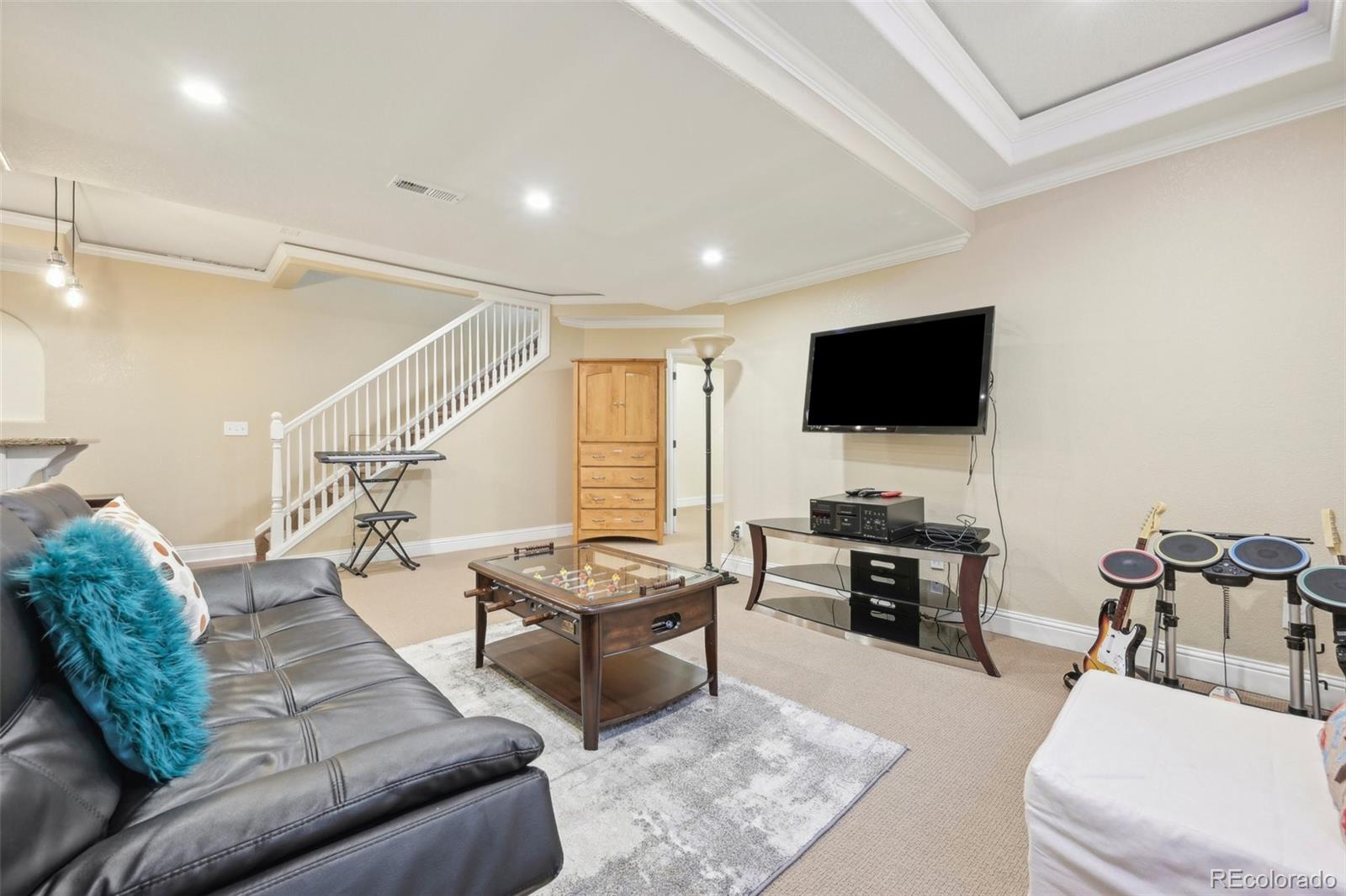 MLS Image #18 for 7902 e 49th place,denver, Colorado