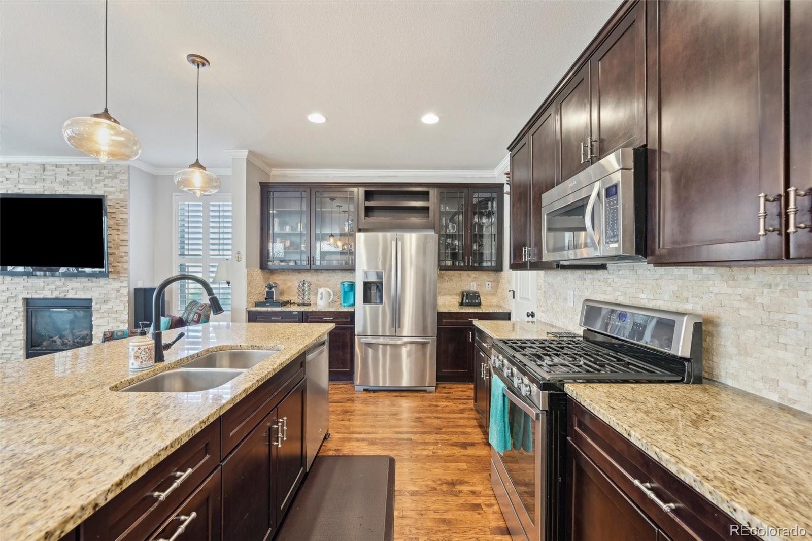 MLS Image #7 for 7902 e 49th place,denver, Colorado