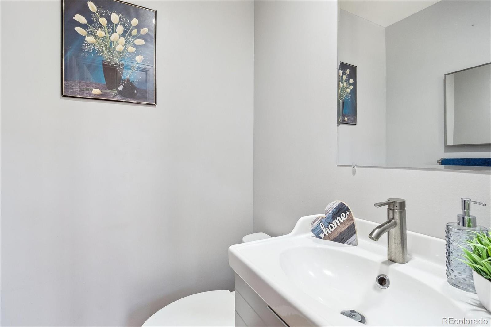 MLS Image #9 for 6400 e mississippi avenue,denver, Colorado