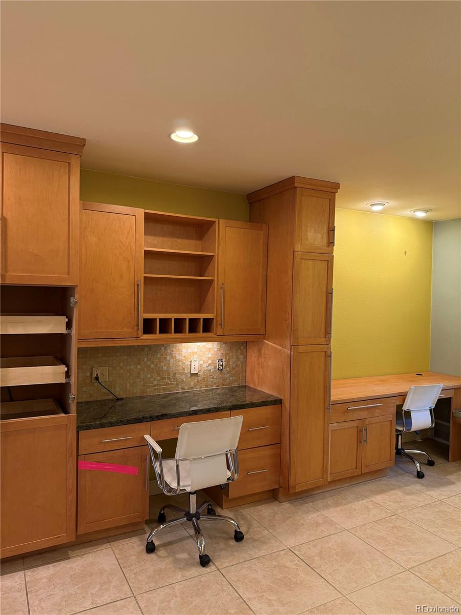 MLS Image #19 for 6375 e 6th avenue parkway,denver, Colorado