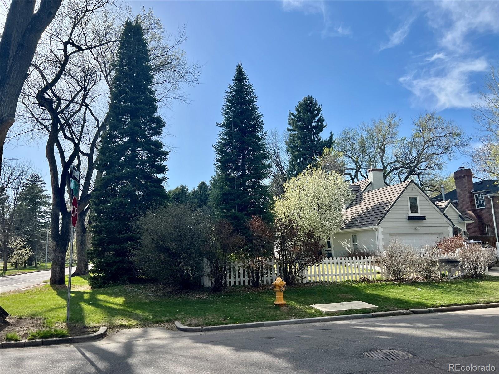 MLS Image #3 for 6375 e 6th avenue parkway,denver, Colorado