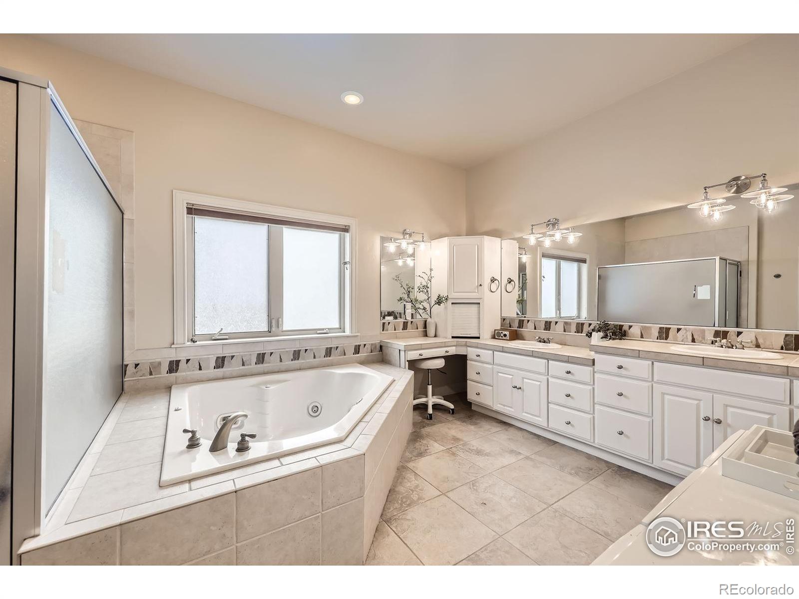 MLS Image #14 for 714  skywalker point,lafayette, Colorado