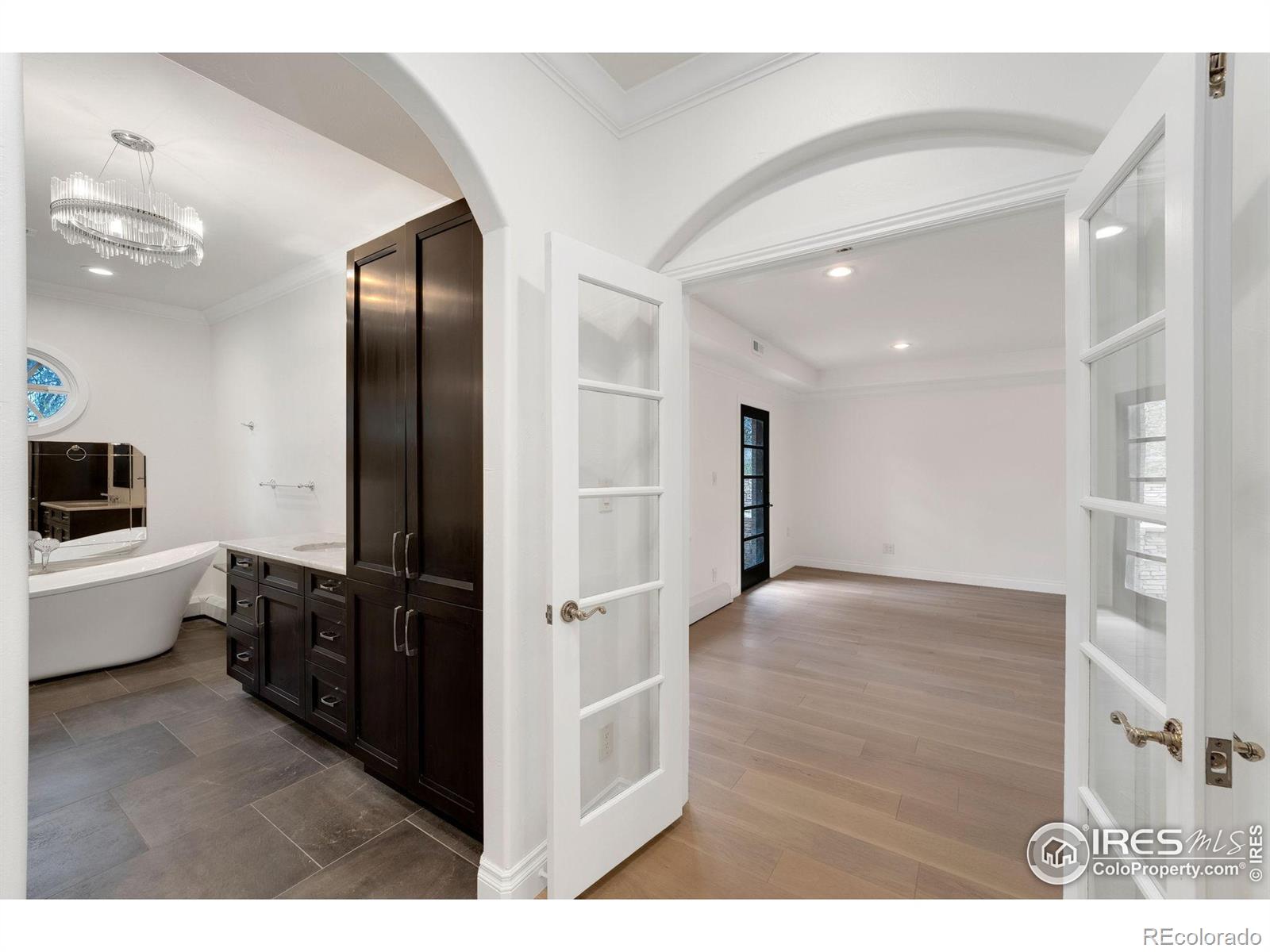 MLS Image #14 for 2111 e alameda avenue,denver, Colorado