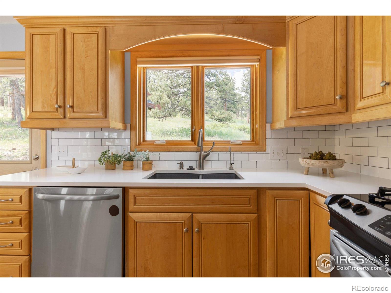MLS Image #13 for 8323  thunderhead drive,boulder, Colorado