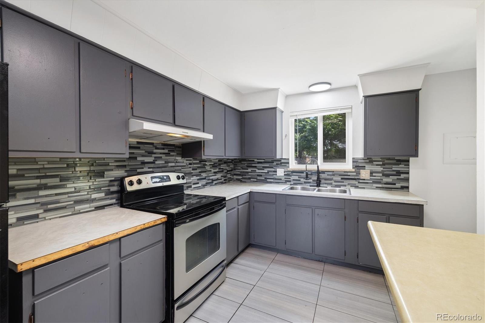 MLS Image #19 for 334 s revere street,aurora, Colorado