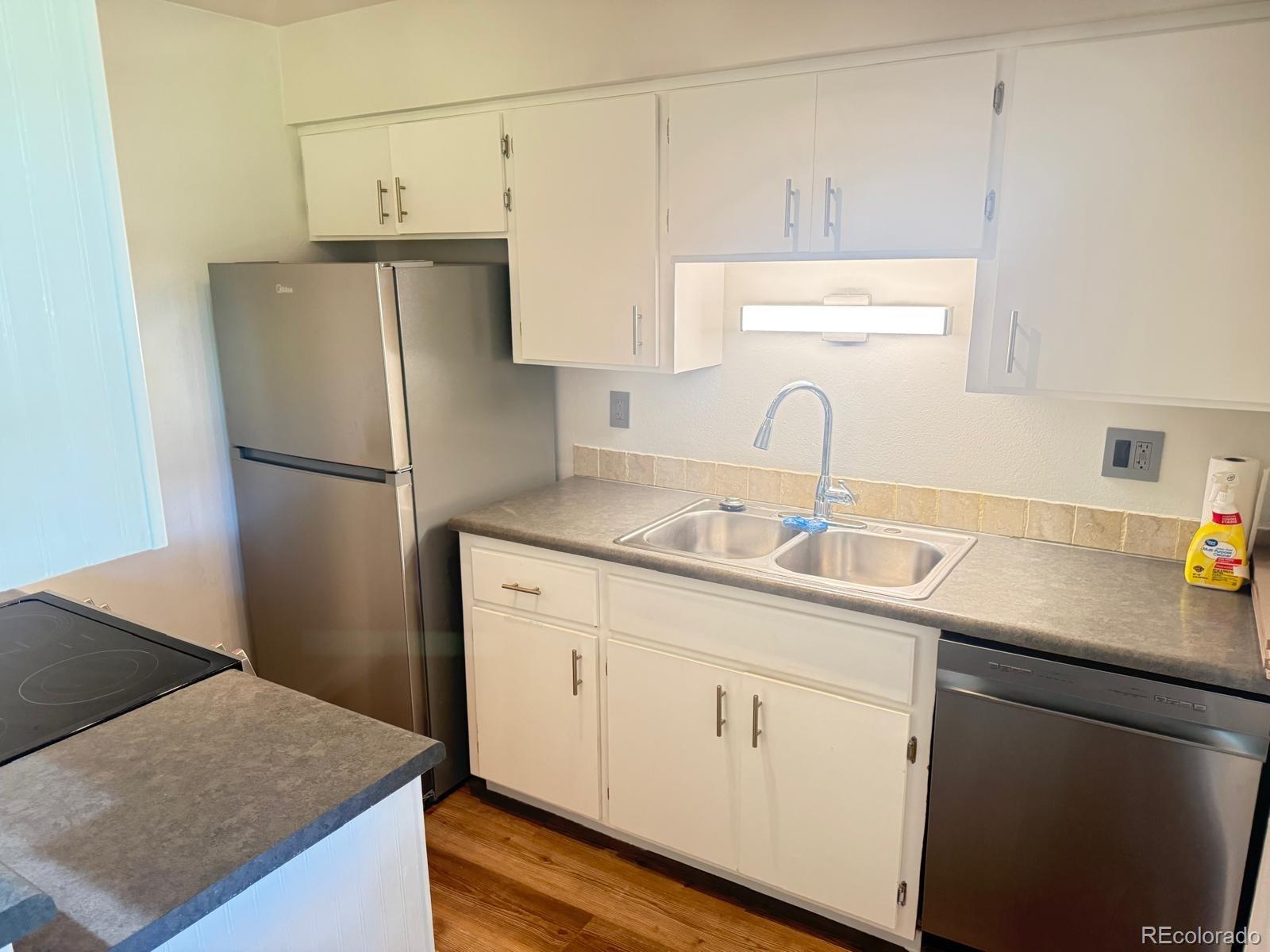 MLS Image #5 for 9255 e lehigh ,denver, Colorado