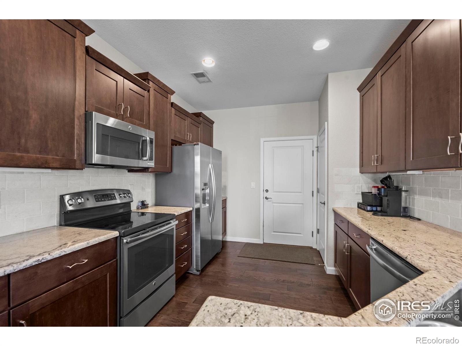 MLS Image #5 for 12724  leyden street e,thornton, Colorado