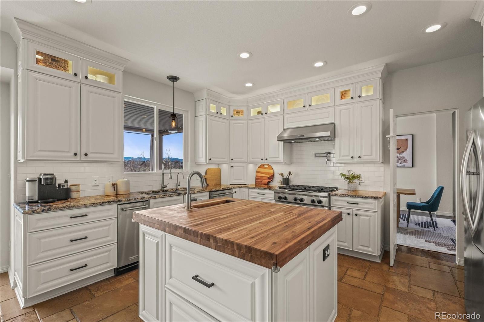 MLS Image #7 for 854  countrybriar lane,highlands ranch, Colorado