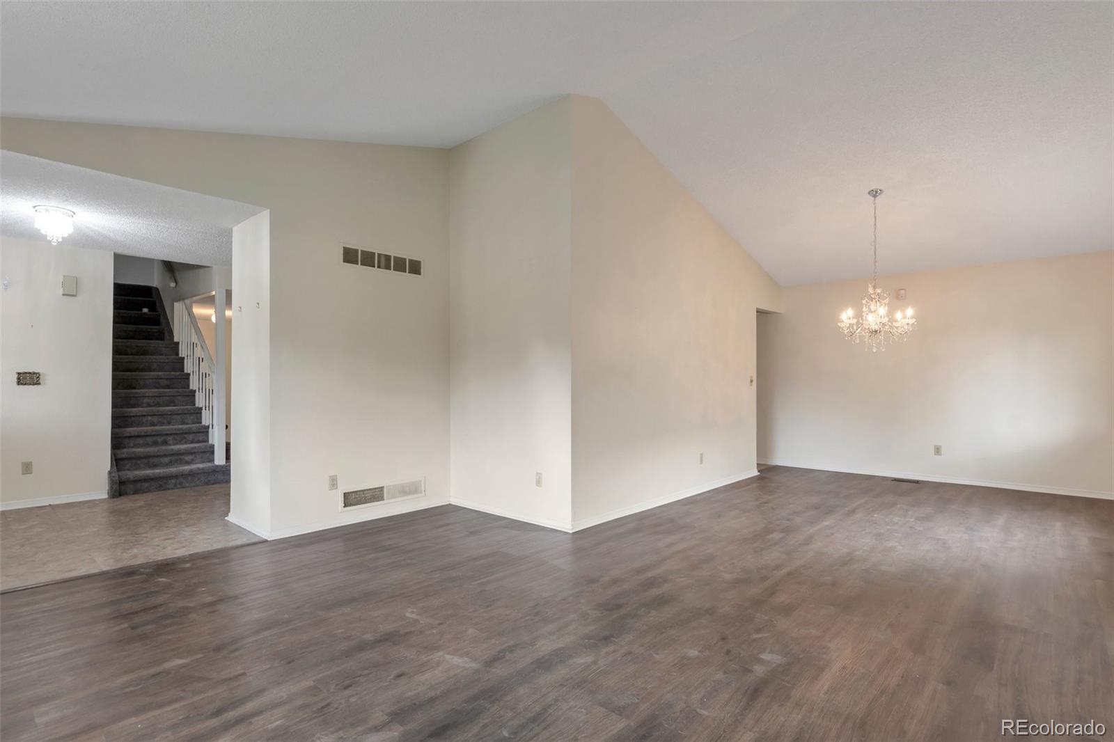 MLS Image #5 for 5138 s sedalia court,centennial, Colorado