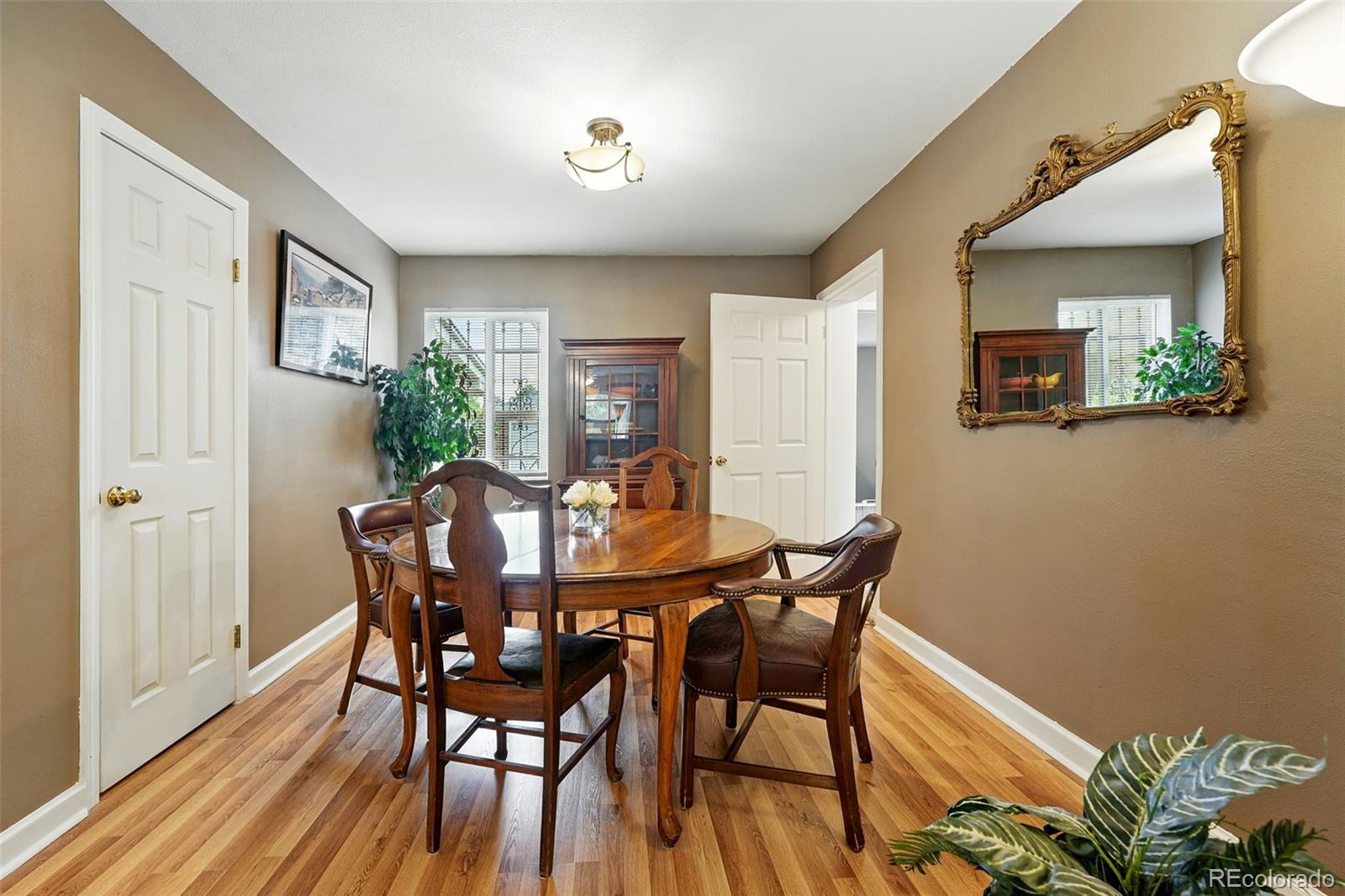MLS Image #11 for 2461  niagara street,denver, Colorado