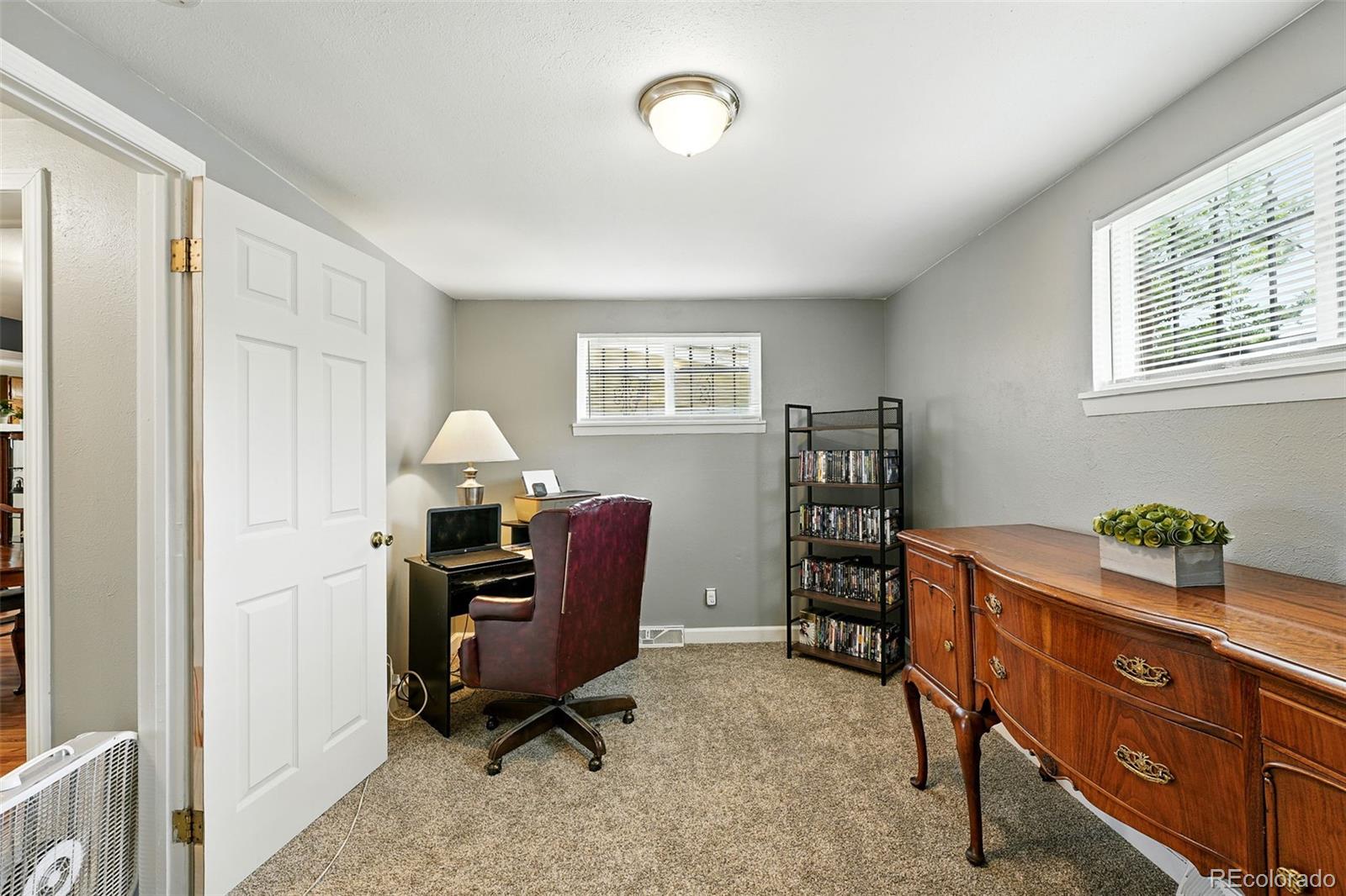 MLS Image #18 for 2461  niagara street,denver, Colorado