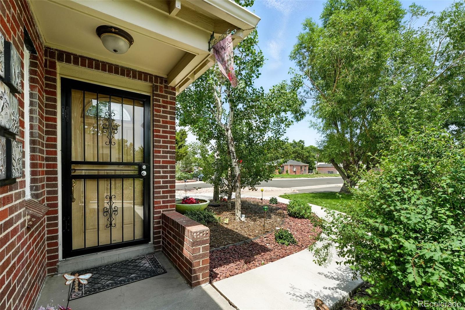 MLS Image #3 for 2461  niagara street,denver, Colorado