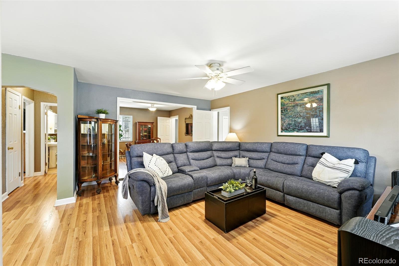 MLS Image #4 for 2461  niagara street,denver, Colorado