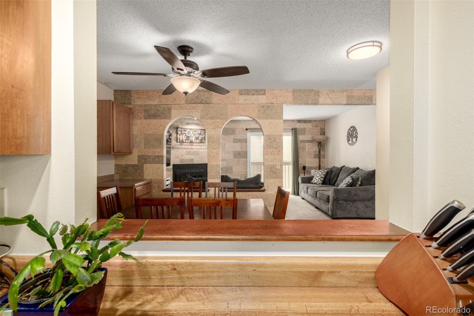MLS Image #19 for 902 s yukon street,lakewood, Colorado