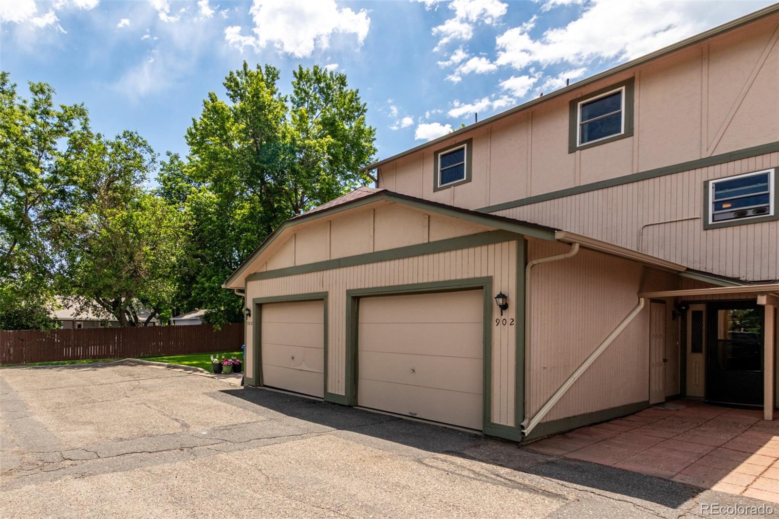 MLS Image #2 for 902 s yukon street,lakewood, Colorado
