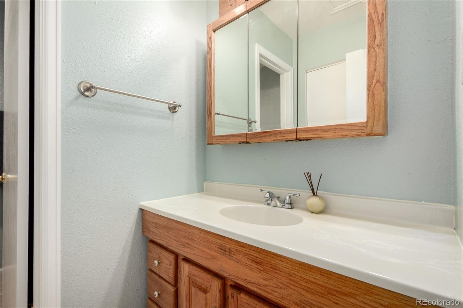 MLS Image #28 for 902 s yukon street,lakewood, Colorado