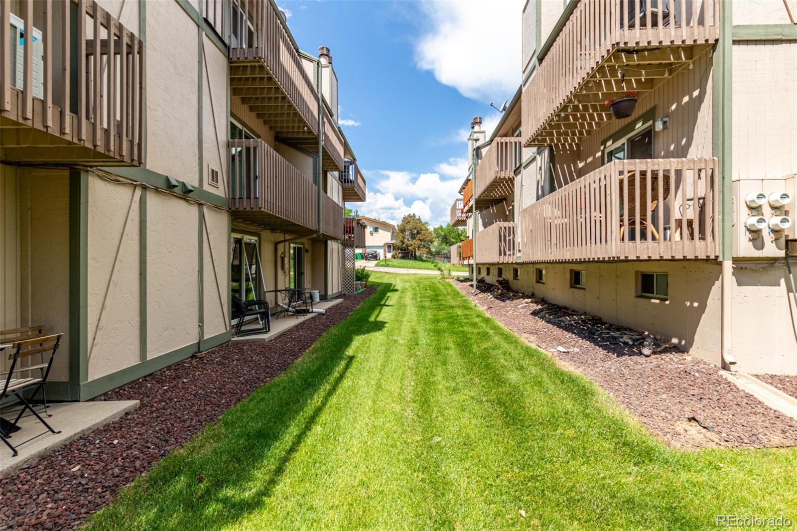 MLS Image #35 for 902 s yukon street,lakewood, Colorado