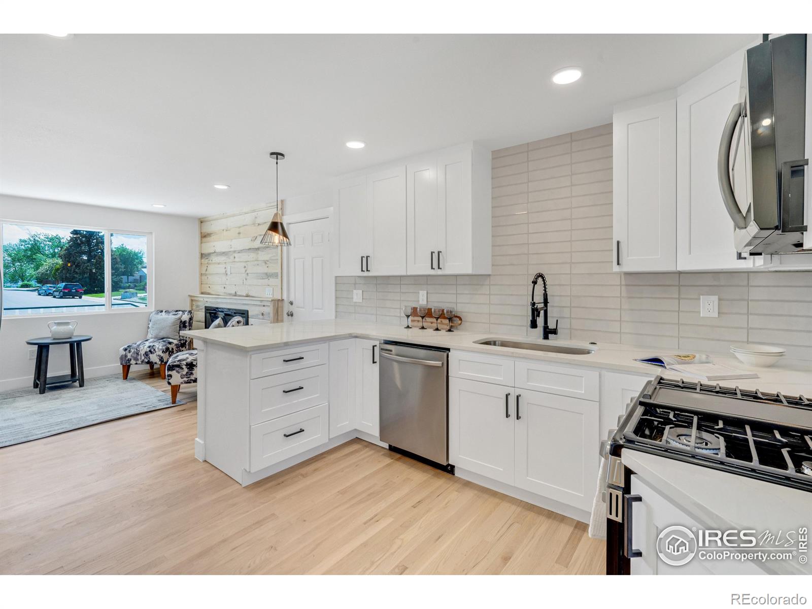 MLS Image #10 for 7826  joan drive,denver, Colorado