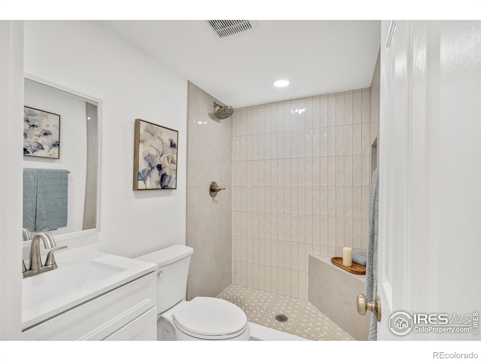 MLS Image #14 for 7826  joan drive,denver, Colorado