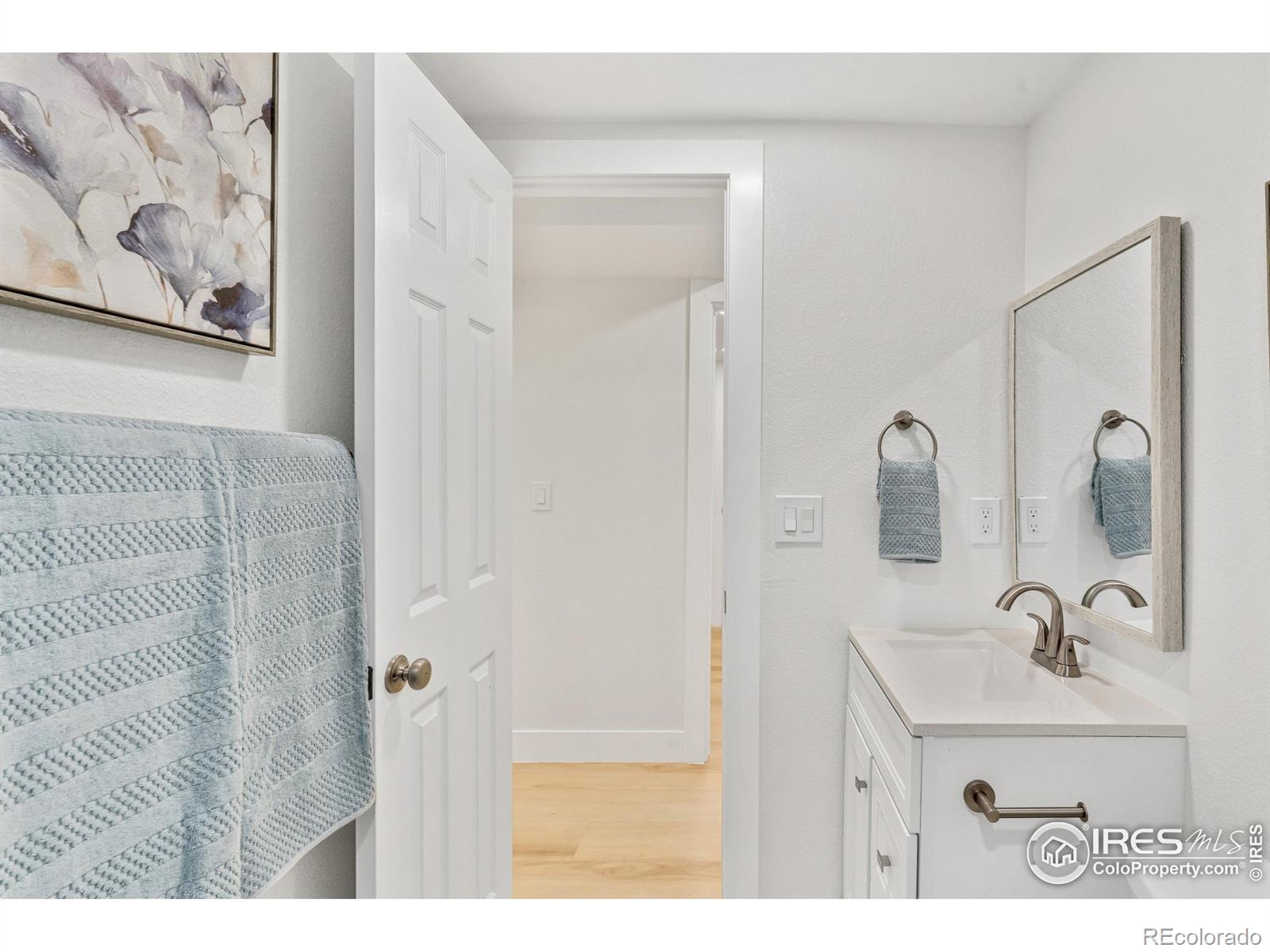 MLS Image #15 for 7826  joan drive,denver, Colorado