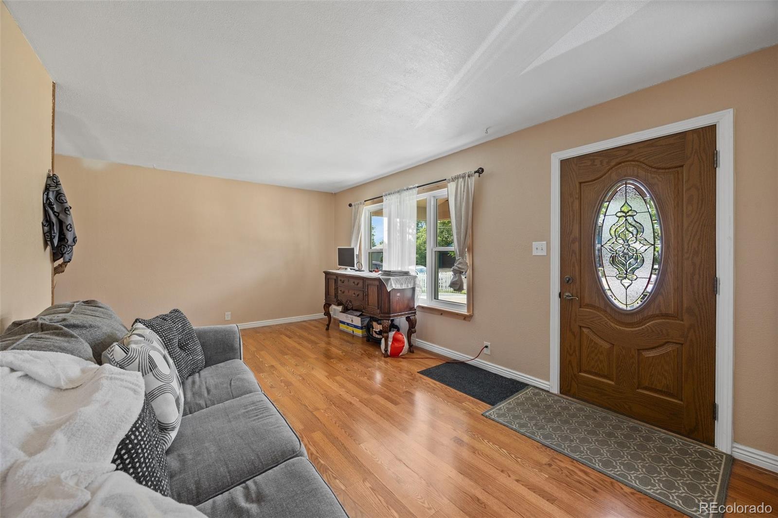 MLS Image #3 for 11192 e 7th avenue,aurora, Colorado