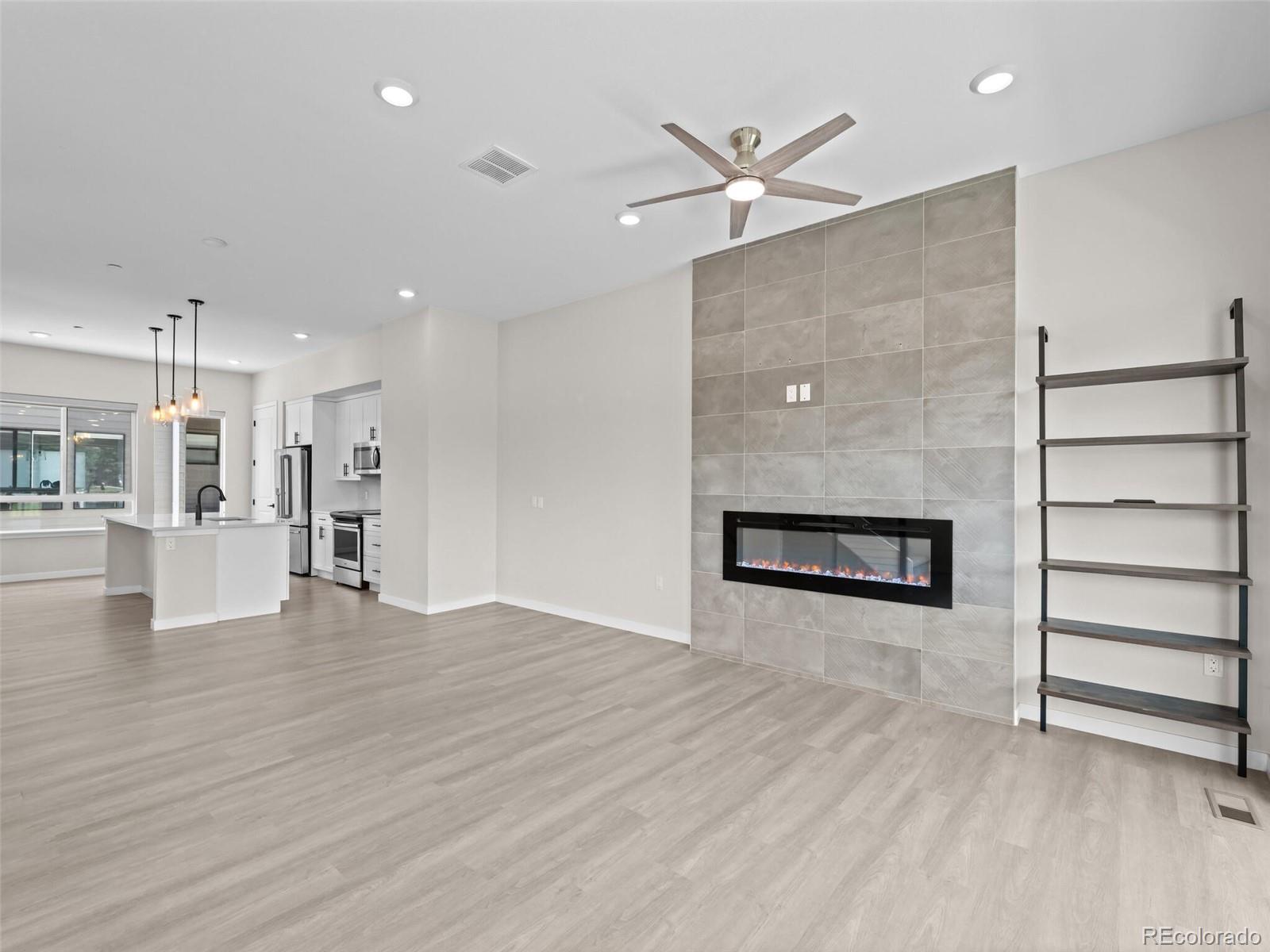 MLS Image #14 for 7066 w 13th avenue,lakewood, Colorado