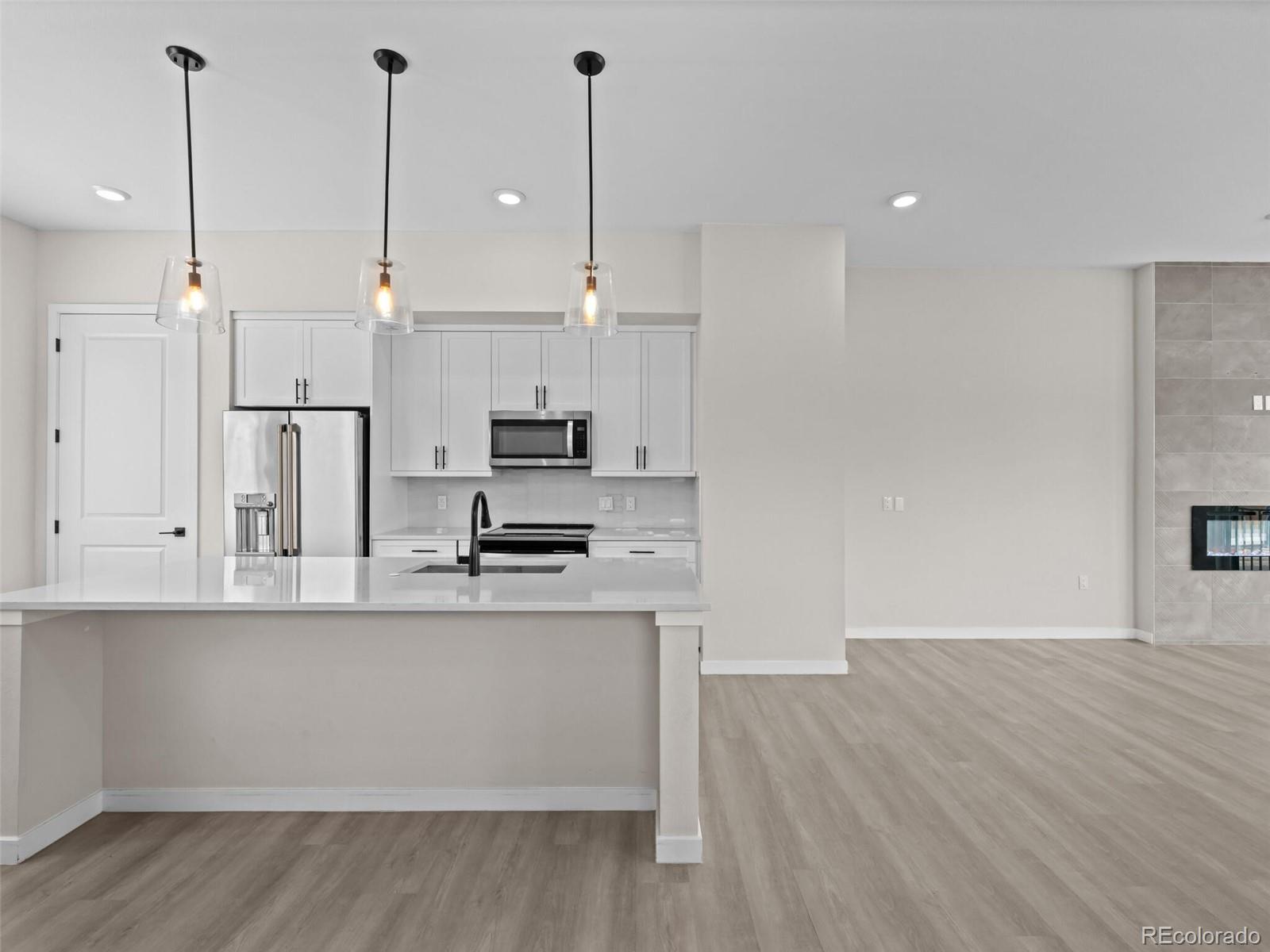 MLS Image #7 for 7066 w 13th avenue,lakewood, Colorado