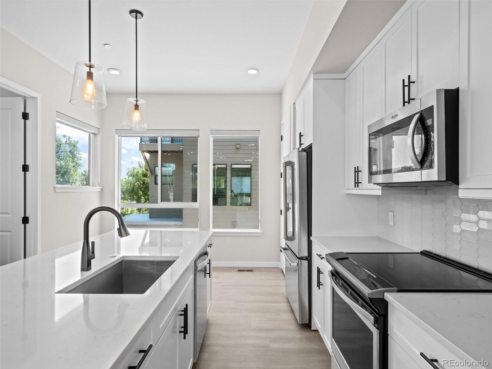 MLS Image #8 for 7066 w 13th avenue,lakewood, Colorado