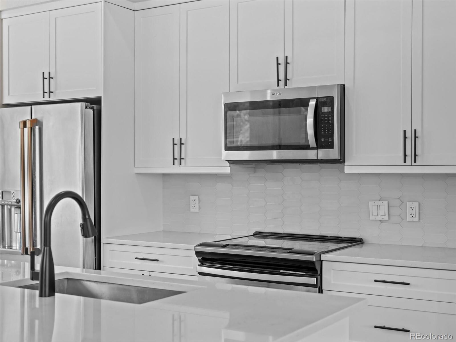 MLS Image #9 for 7066 w 13th avenue,lakewood, Colorado