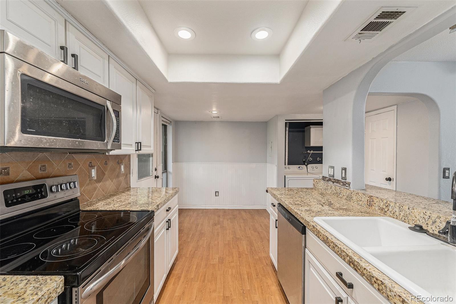 MLS Image #9 for 3550 s harlan street,denver, Colorado