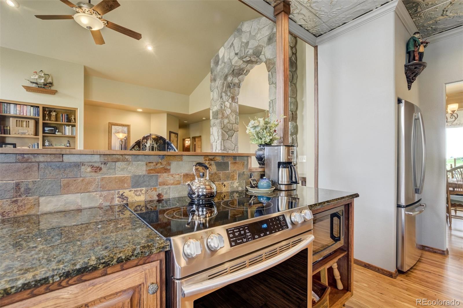 MLS Image #11 for 4170  plateau drive,colorado springs, Colorado