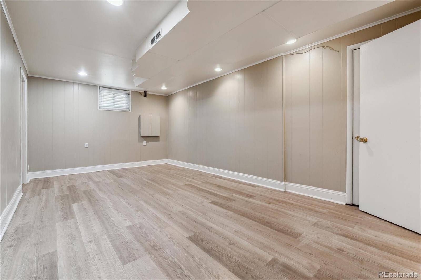 MLS Image #13 for 2731 s pearl street,englewood, Colorado