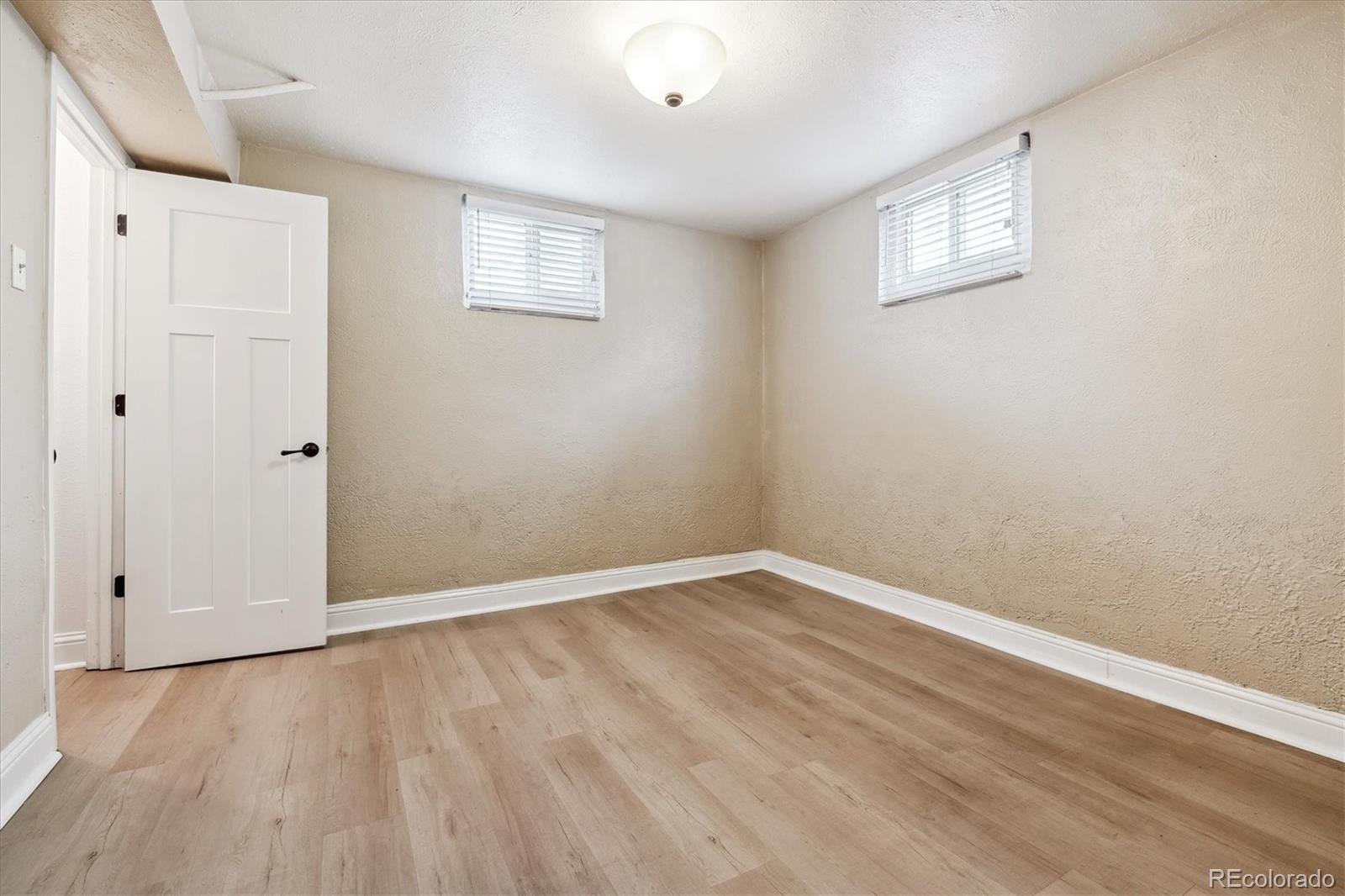 MLS Image #17 for 2731 s pearl street,englewood, Colorado