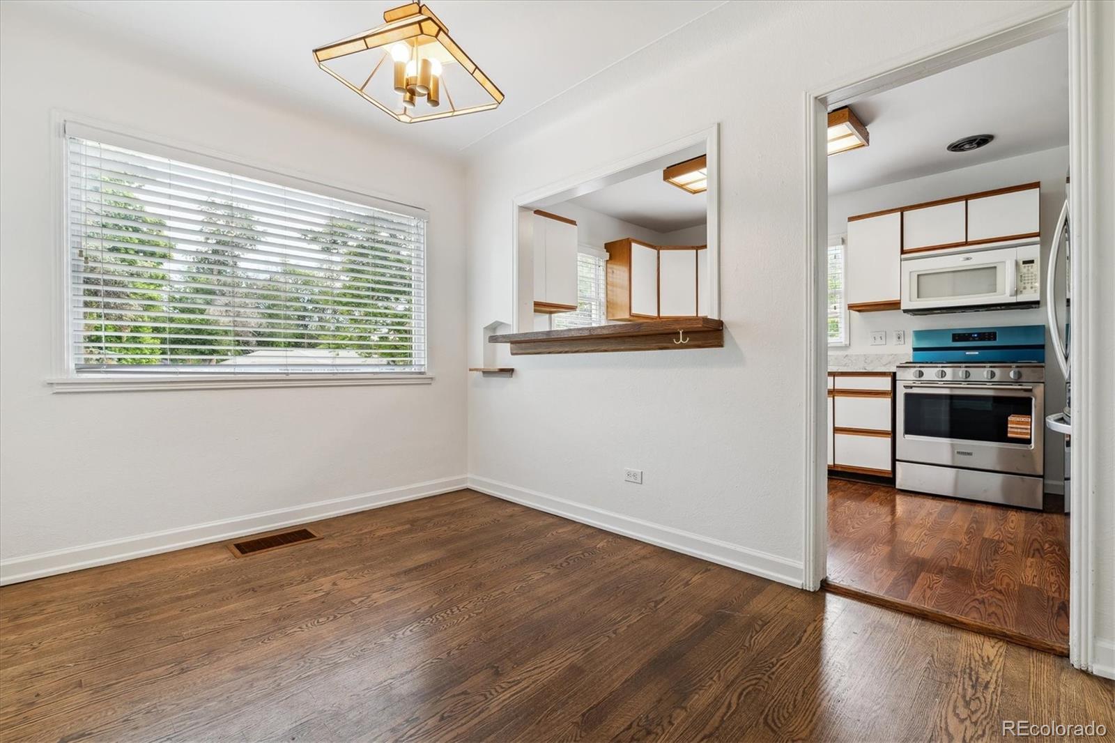 MLS Image #4 for 2731 s pearl street,englewood, Colorado
