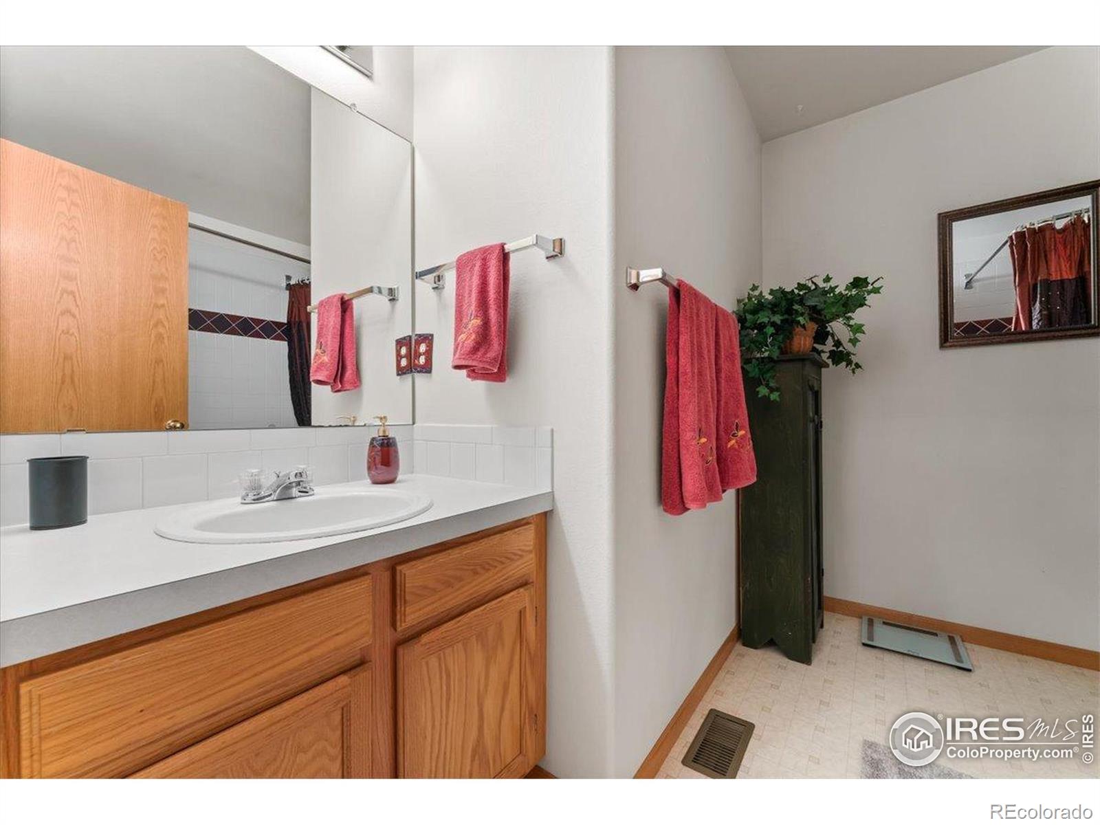 MLS Image #22 for 602 s 9th street,berthoud, Colorado