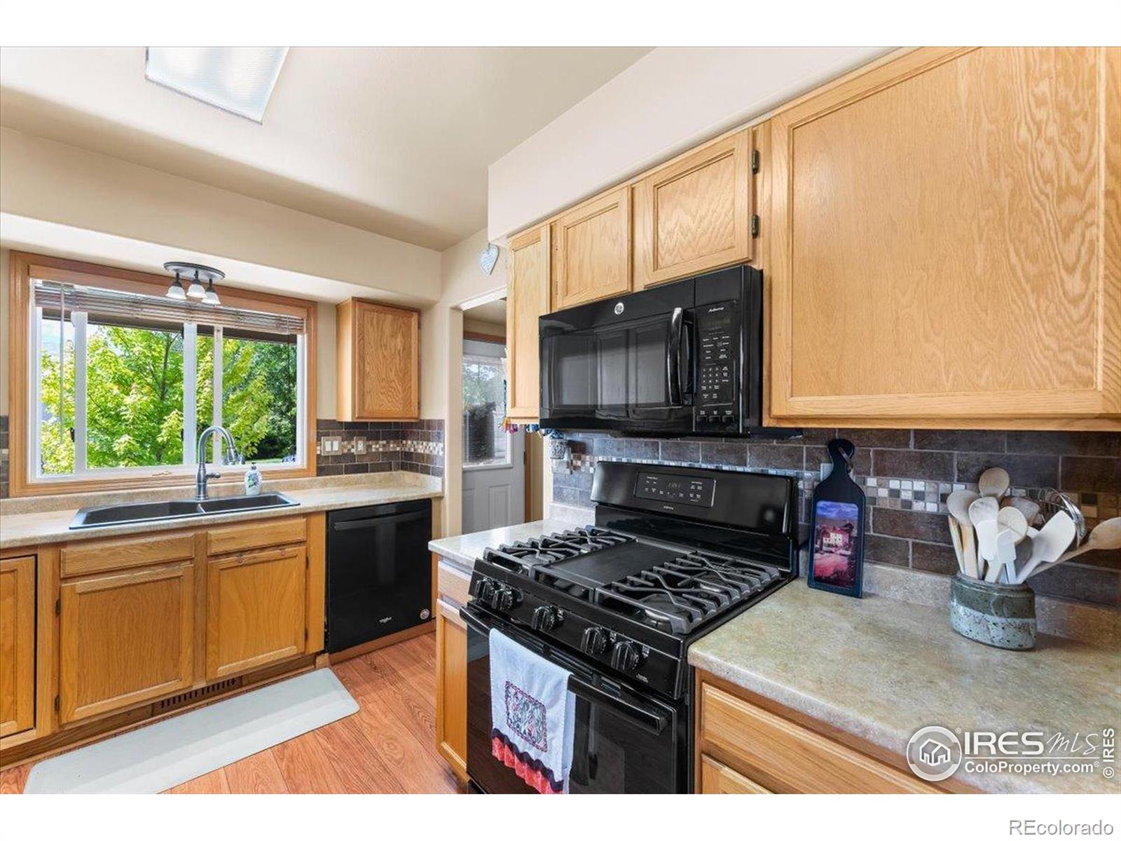 MLS Image #5 for 602 s 9th street,berthoud, Colorado