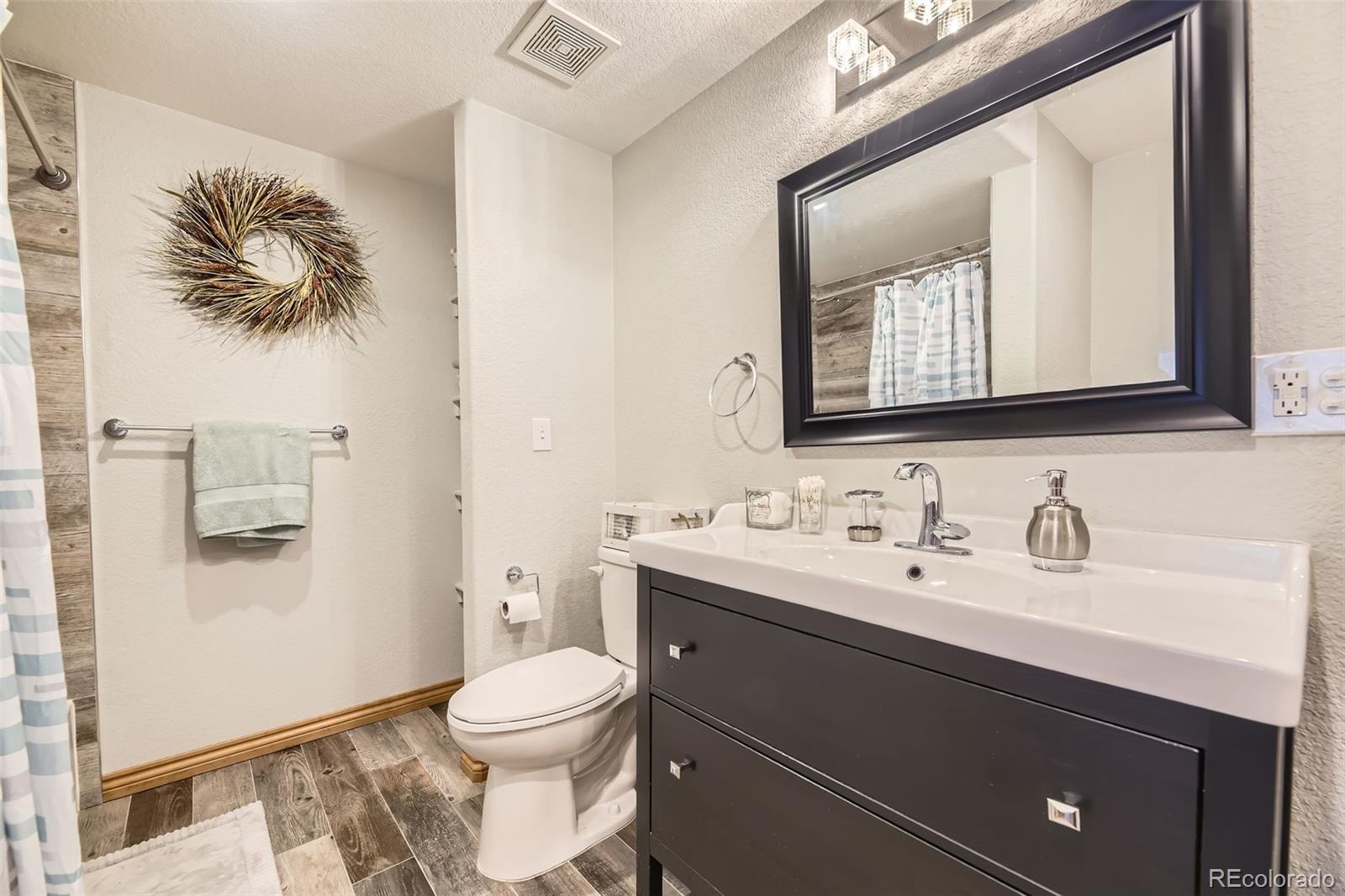 MLS Image #22 for 6588 s oak circle,littleton, Colorado