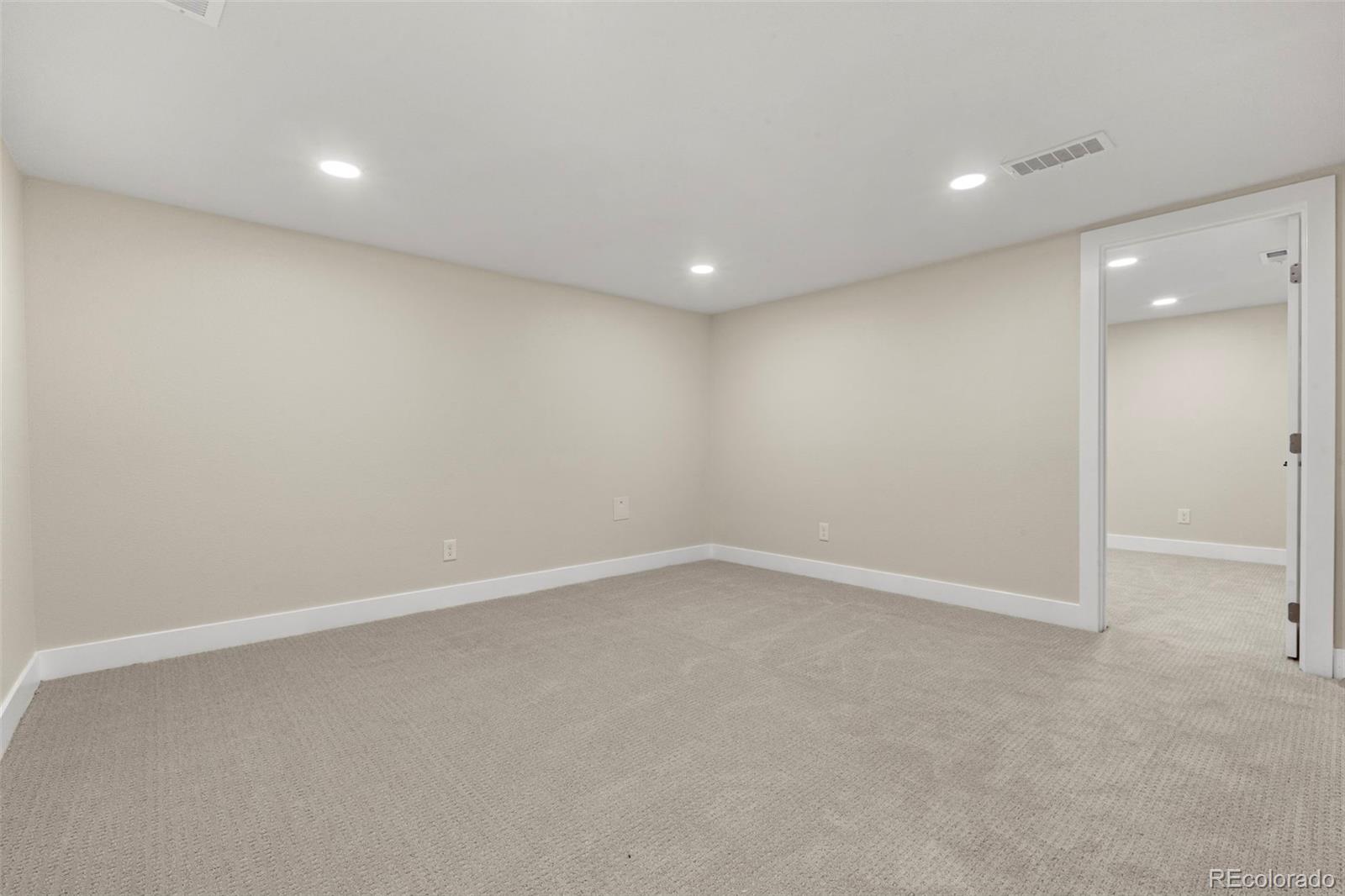 MLS Image #15 for 1045  locust street,denver, Colorado