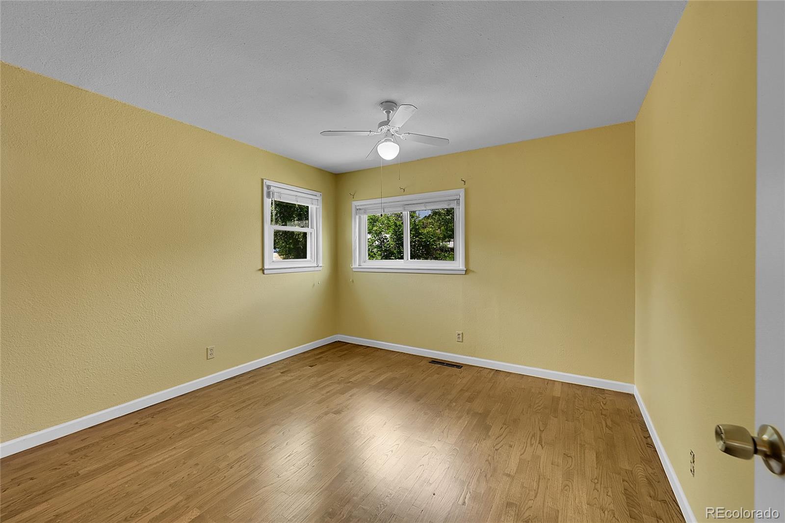 MLS Image #12 for 3145 s bryant street,sheridan, Colorado