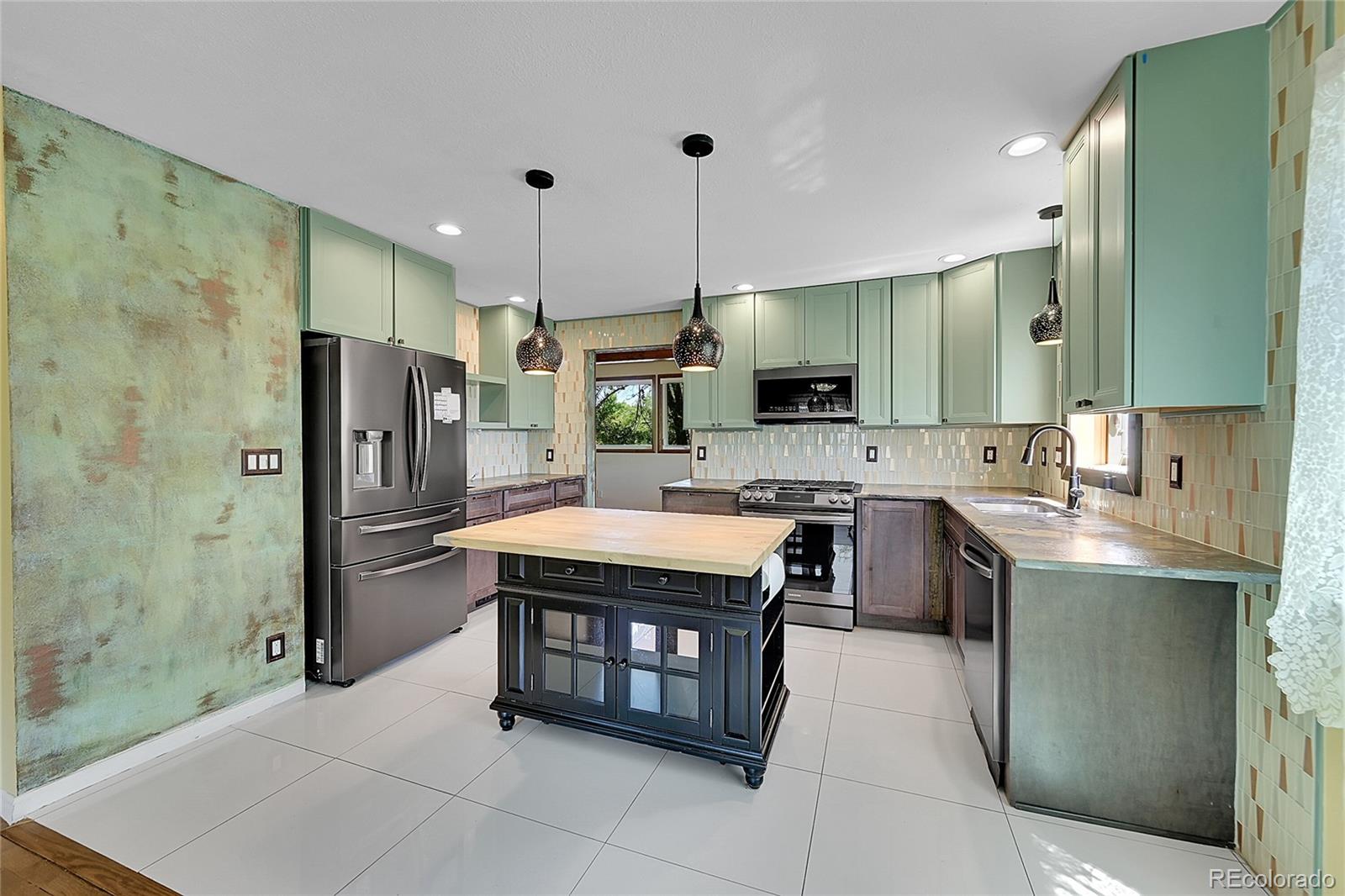 MLS Image #6 for 3145 s bryant street,sheridan, Colorado