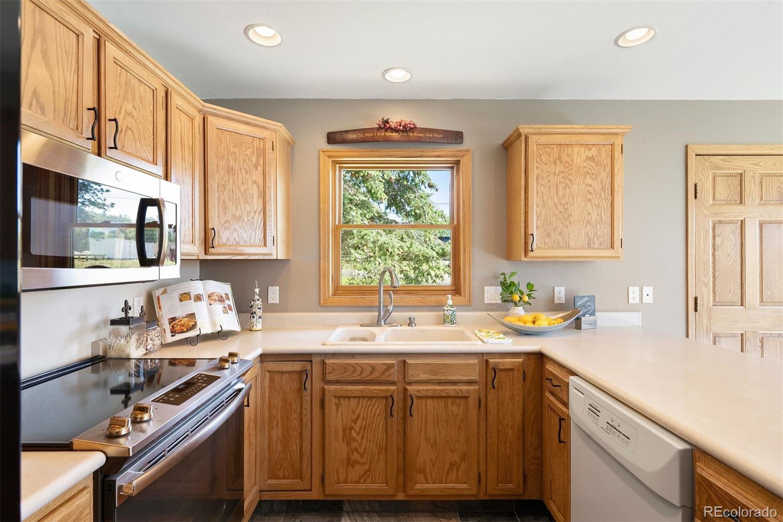 MLS Image #15 for 713  aspen road,golden, Colorado